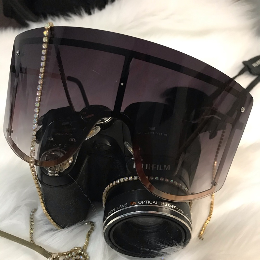 😎just in😎miss black oversized sunglasses